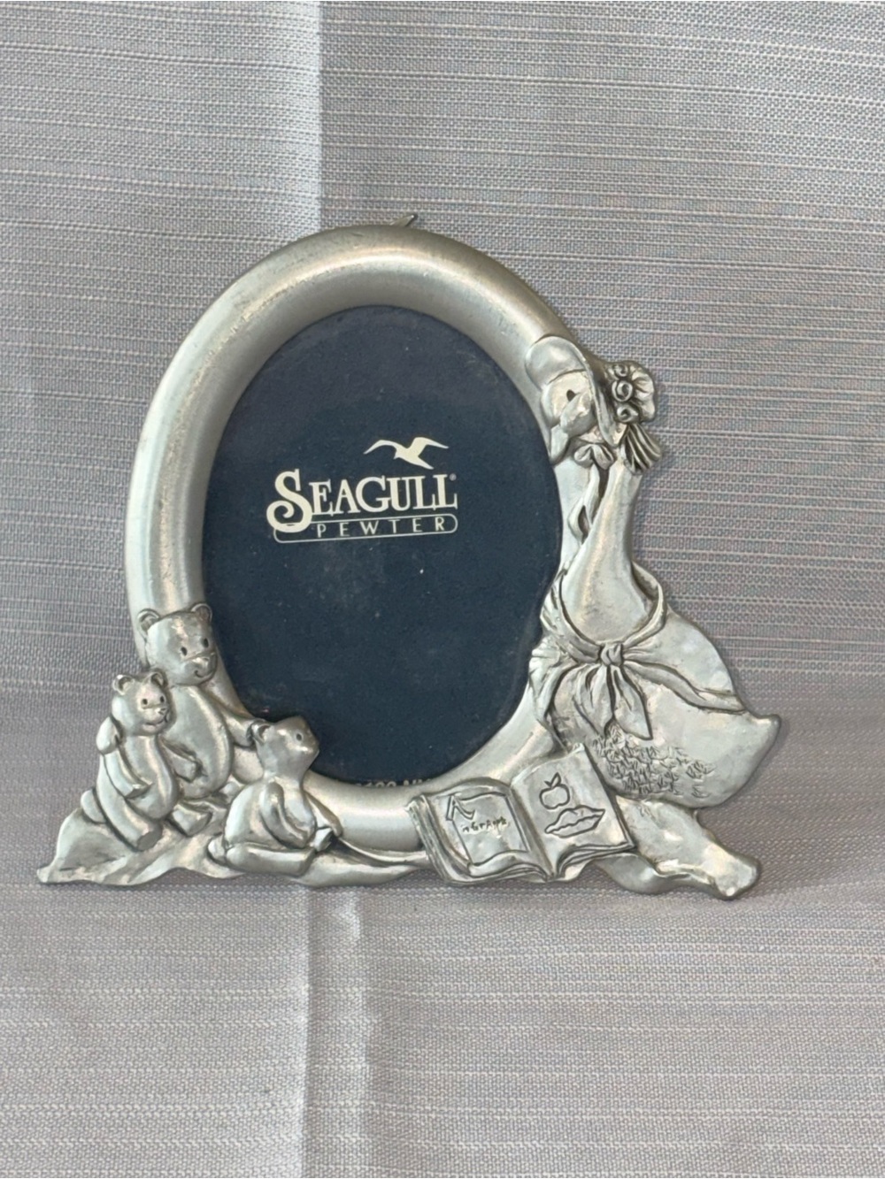 Sea Silver Storybook Oval Picture Frame with Duck and Bears